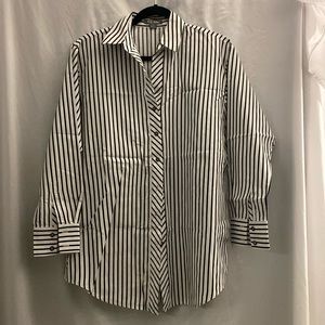 NWOT Go Silk Women’s Oxford